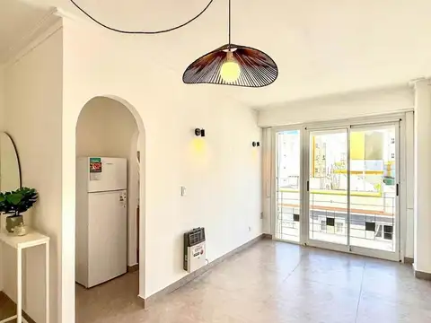 DEPARTAMENTO 2 AMBIENTES CON BALCÓN FRANCÉS