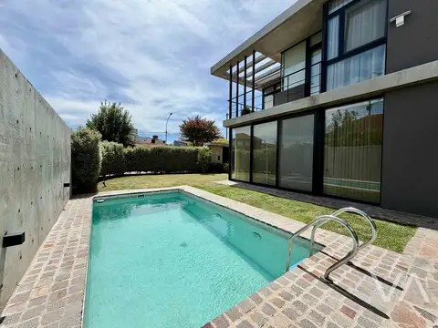 Casa en Venta en Chauvin, USD 430.000