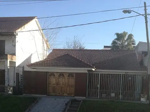 Avenida Republica Argentina e/ Avenida Perón y La Calandria