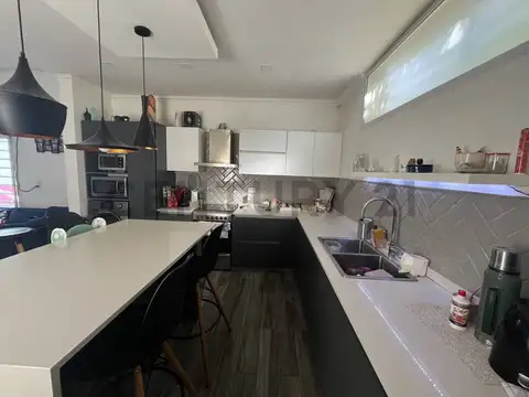 Depto Tipo Casa en Venta de 3 dormitorios