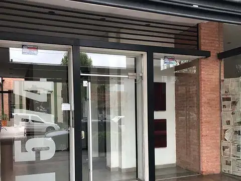 Departamento 2 ambientes con cochera   Inmejorable Ubicaci