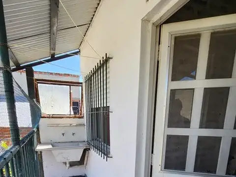 Depto Tipo Casa 8 ambientes con 4 baños