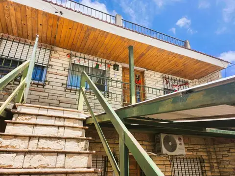 Depto Tipo Casa en Venta de 8 dormitorios