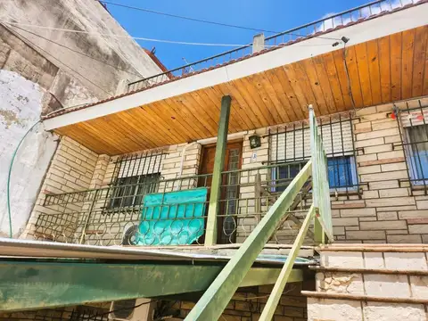 Depto Tipo Casa en Venta de 8 ambientes