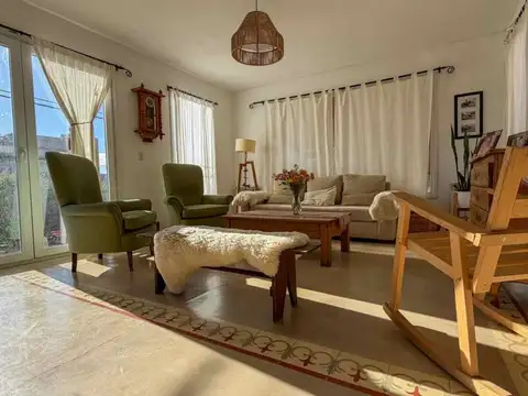 CASA 3 DORM EN BARRIO UNCAS - TANDIL