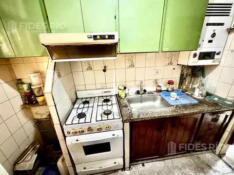 Departamento en Alquiler en Barrio Parque Field, $ 385.000