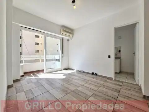Amenabar 2046. Departamento 2 ambientes. Con balcón. Cocina independiente. Aire acondicionado.
