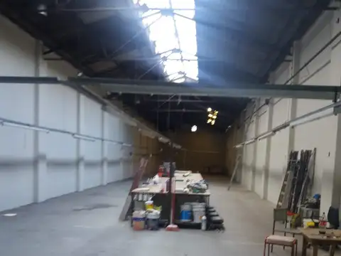 Galpon en Venta 8,50  mts Frente