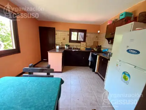 Casa 5 ambientes con 3 baños