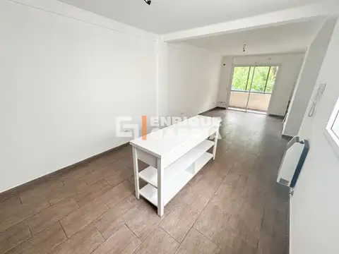 Aizpurua 2400, Piso 1°