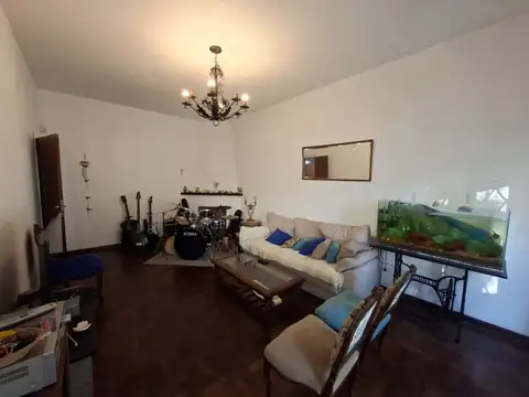 Casa - Venta - Argentina, San Miguel - Domingo Faustino Sarmiento 560
