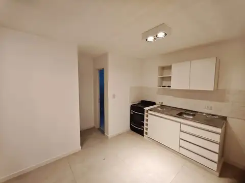 DEPARTAMENTO 1 DORM ALBERDI/CENTRO RESTAURADO