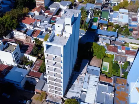Departamento venta 1 dormitorio-construcción-contrafrente-42-Tribunales-La Plata