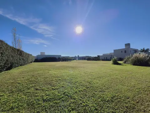 Terreno en Venta 40  mts Fondo