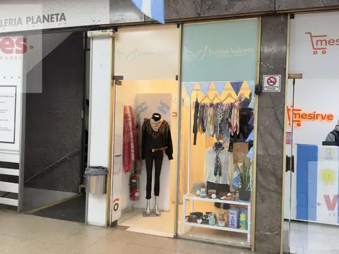 Av. Colón  al 200 - Galería Planeta