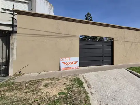 Dr. Emilio Zorroaquin al 100