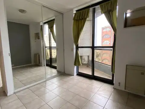 ALQUILER DE DEPARTAMENTO 2 AMBIENTES EN SAN JUSTO CENTRO, SEGURIDAD LAS 24HS (BALCON)