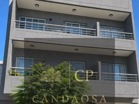 Depto 3 ambientes tipo dúplex con terraza en José Ingenieros