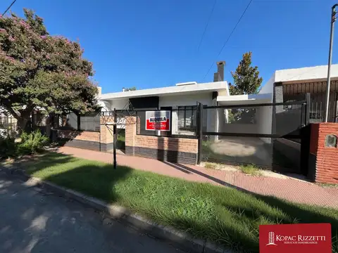 GRANJA DE FUNES (SANTOS NUÑEZ 5932) - VENTA CASA 3 DORMITORIOS