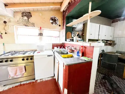 Casa 5 ambientes con 3 baños