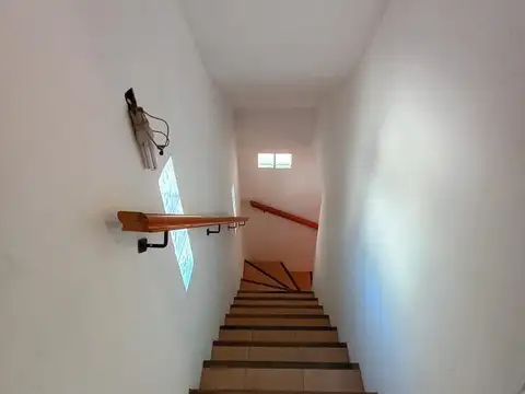 Depto Tipo Casa 3 ambientes con 2 baños