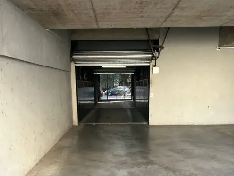 Cochera en Venta de 5  mts largo x 2  mts ancho