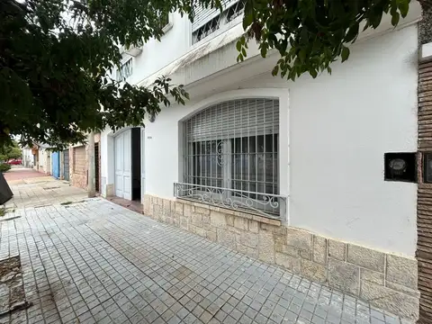VENTA CASA BARRIO SAN VICENTE - 3 DORMITORIOS