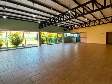 Galpón Comercial en Venta - Godoy Cruz