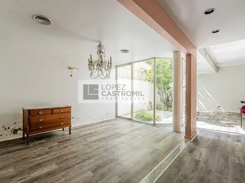 Depto Tipo Casa en Venta con 1 cocheras