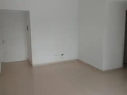 Casa 2 ambientes con 1 baño