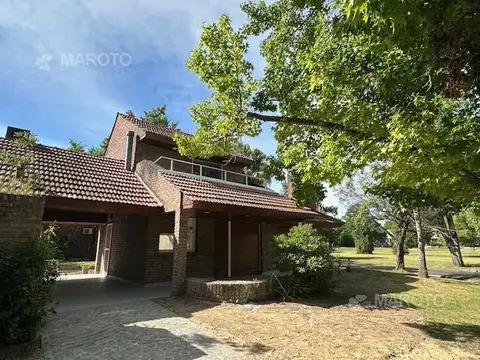 CASA EN ALQUILER ANUAL EN LOS HORNEROS - MAROTO PROPIEDADES