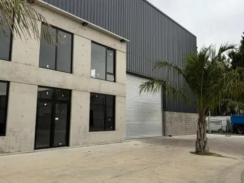 Galpon en Venta 30  mts Frente