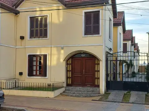 Tandil Venta Departamento tres dormitorios