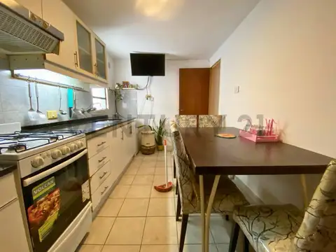 Venta - Departamento 2 Dormitorios – España y Hospitales - Bv 27 de Febrero 1853