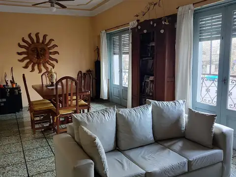 PH en  Sarandi - Avellaneda- VENTA.