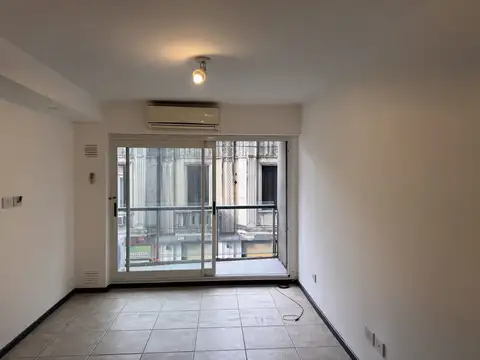 Buenos Aires 900, Piso 2