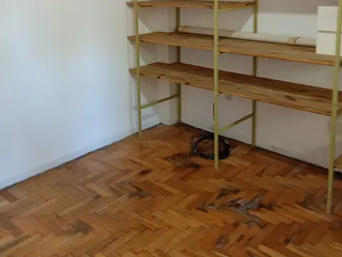 Depto Tipo Casa en Alquiler en Flores Sur, $ 1.100.000