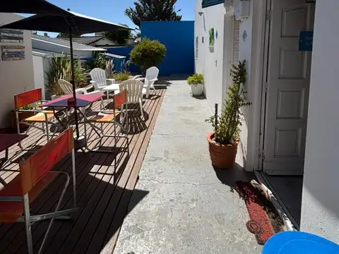 Casa 13 ambientes con 11 baños