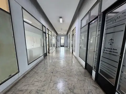 VENTA LOCAL - OFICINA CENTRICA TANDIL