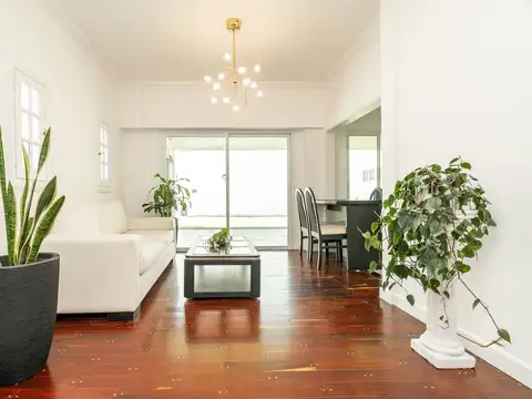 CASA 5 DORMS QUINCHO GARAJE 2AUTOS JARDÍN VICTORIA