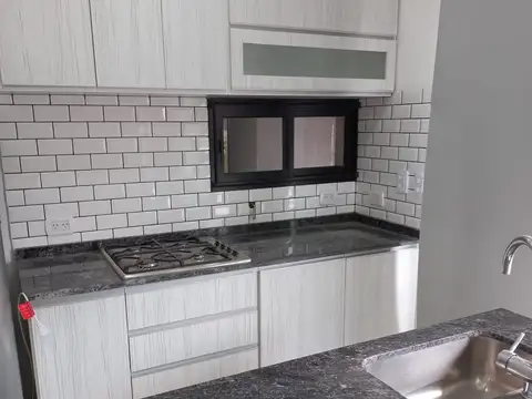 Departamento en Alquiler en Roldan, $ 650.000