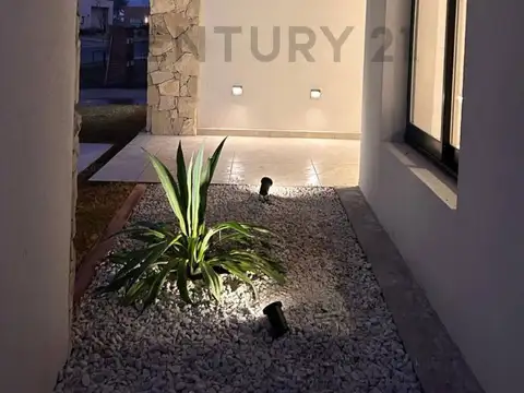 CASA A LA VENTA EN BARRIO SAN PABLO DERQUI PILAR