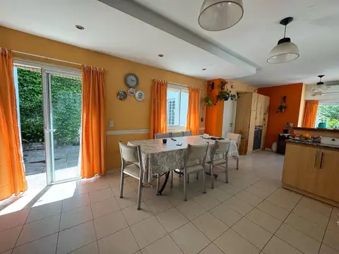 Casa en Venta en Parque Luro, USD 232.000