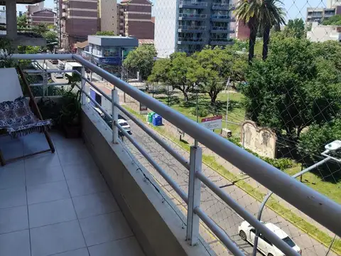 Venta Departamento 2 ambientes con Cochera frente a Plaza de los Bomberos, Tigre