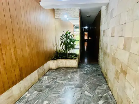 "Excelente ubicacion" Marmol 60 a mts de Av. rivadavia   Monoambiente  