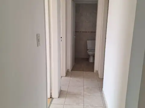 Departamento en Alquiler en Remedios De Escalada, $ 680.000