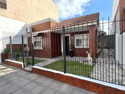 VENTA CASA 3 AMBIENTES + DEPARTAMENTO 2 AMBIENTES - SAN ANTONIO DE PADUA