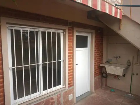 DEPARTAMENTO TIPO PH DE 2 AMBIENTES CON PATIO SIN EXPENSAS