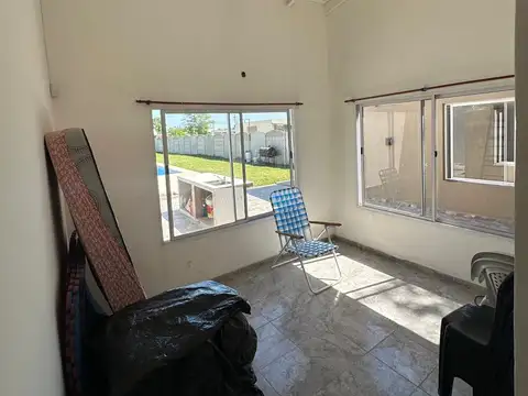 Avenida Brigadier General Juan Manuel De Rosas 21100