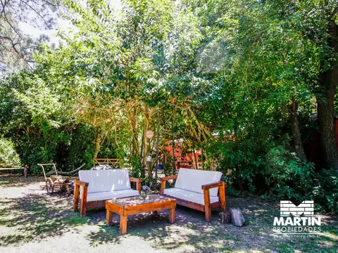 Chacra en Capilla Del Señor. Casa de campo y casa de huéspedes. Lote 17.745 m2. Pileta y bosquecito.